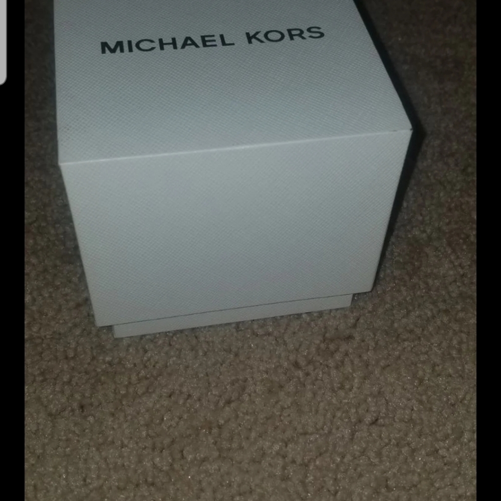 Brand new Beautiful Michael kors watch
